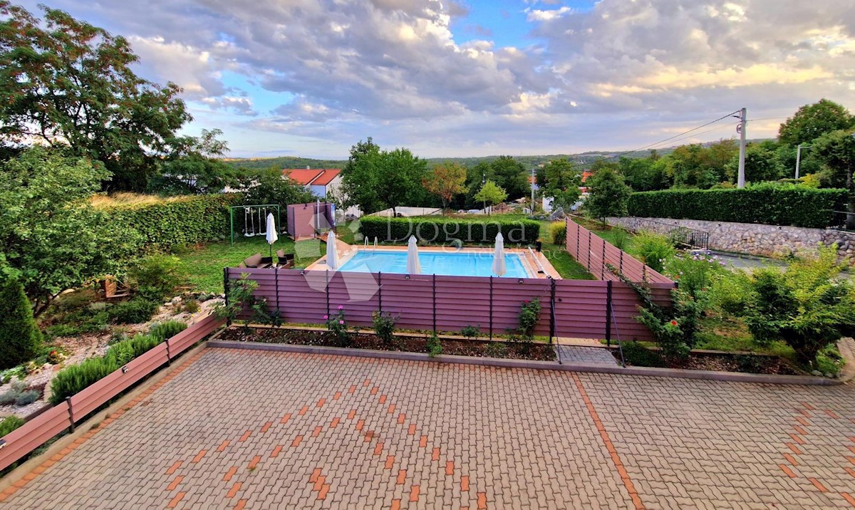 Dom Na predaj - PRIMORSKO-GORANSKA  KASTAV 