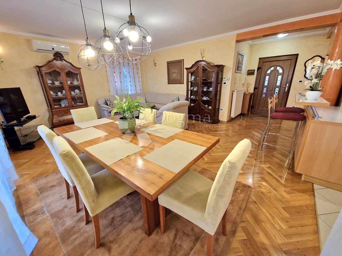 Dom Na predaj - PRIMORSKO-GORANSKA  KASTAV 