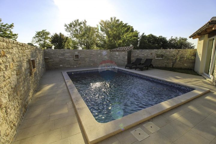 House For sale - Istarska žminj - foto 2/17