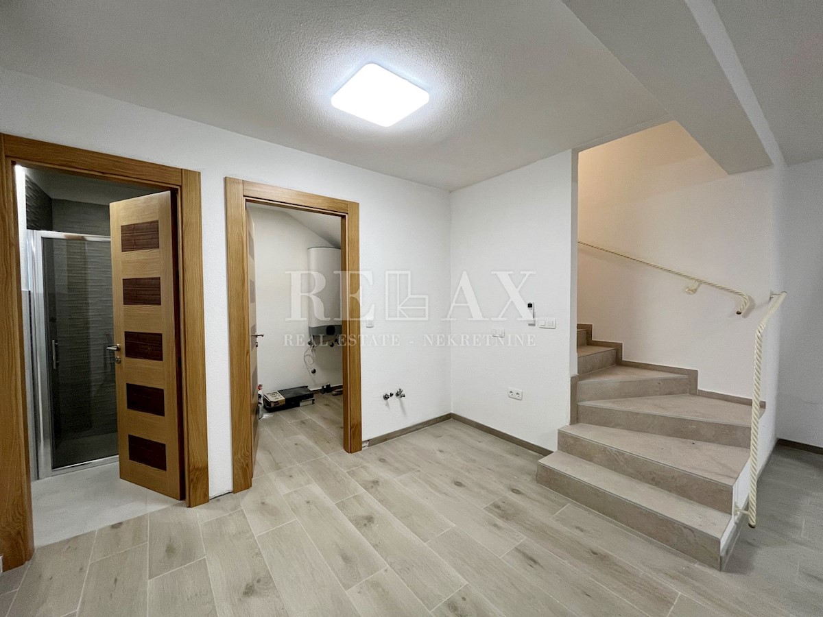 Casa In vendita - PRIMORSKO-GORANSKA  CRIKVENICA 