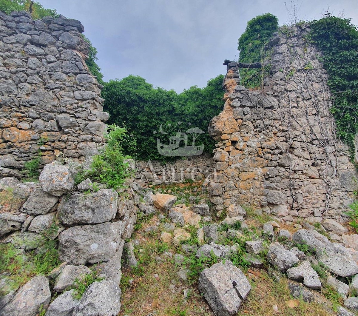Kuća Na prodaju