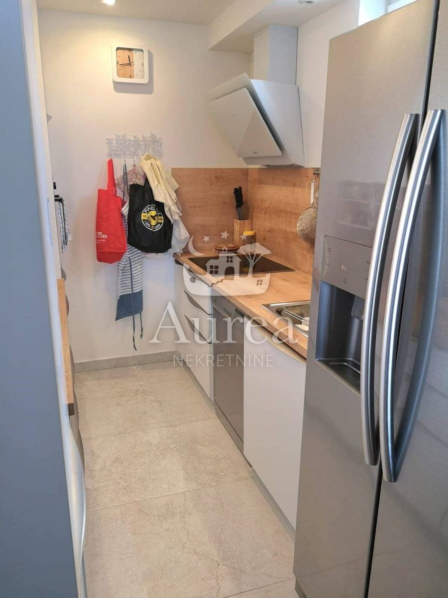 Apartment Zu verkaufen - PRIMORSKO-GORANSKA  KRK 