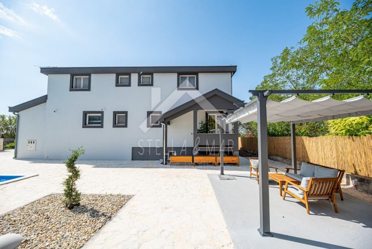 Haus Zu verkaufen - ZADARSKA  ZEMUNIK DONJI 
