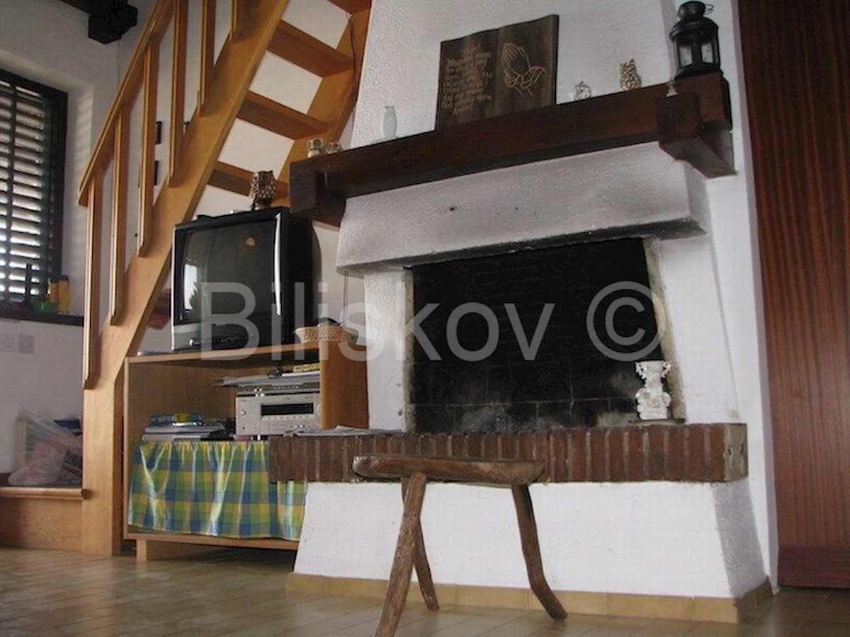 House For sale - SPLITSKO-DALMATINSKA  ŠOLTA 