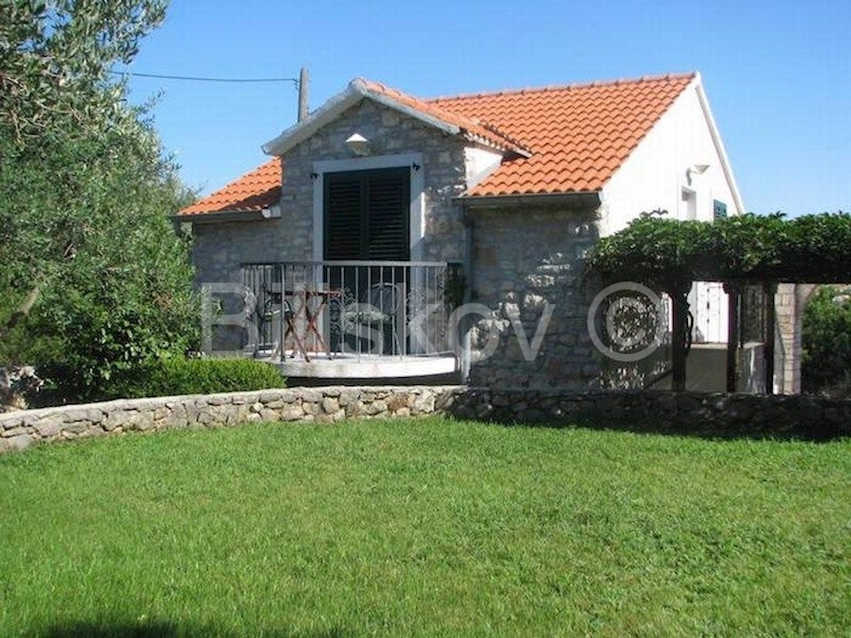 House For sale - SPLITSKO-DALMATINSKA  ŠOLTA 