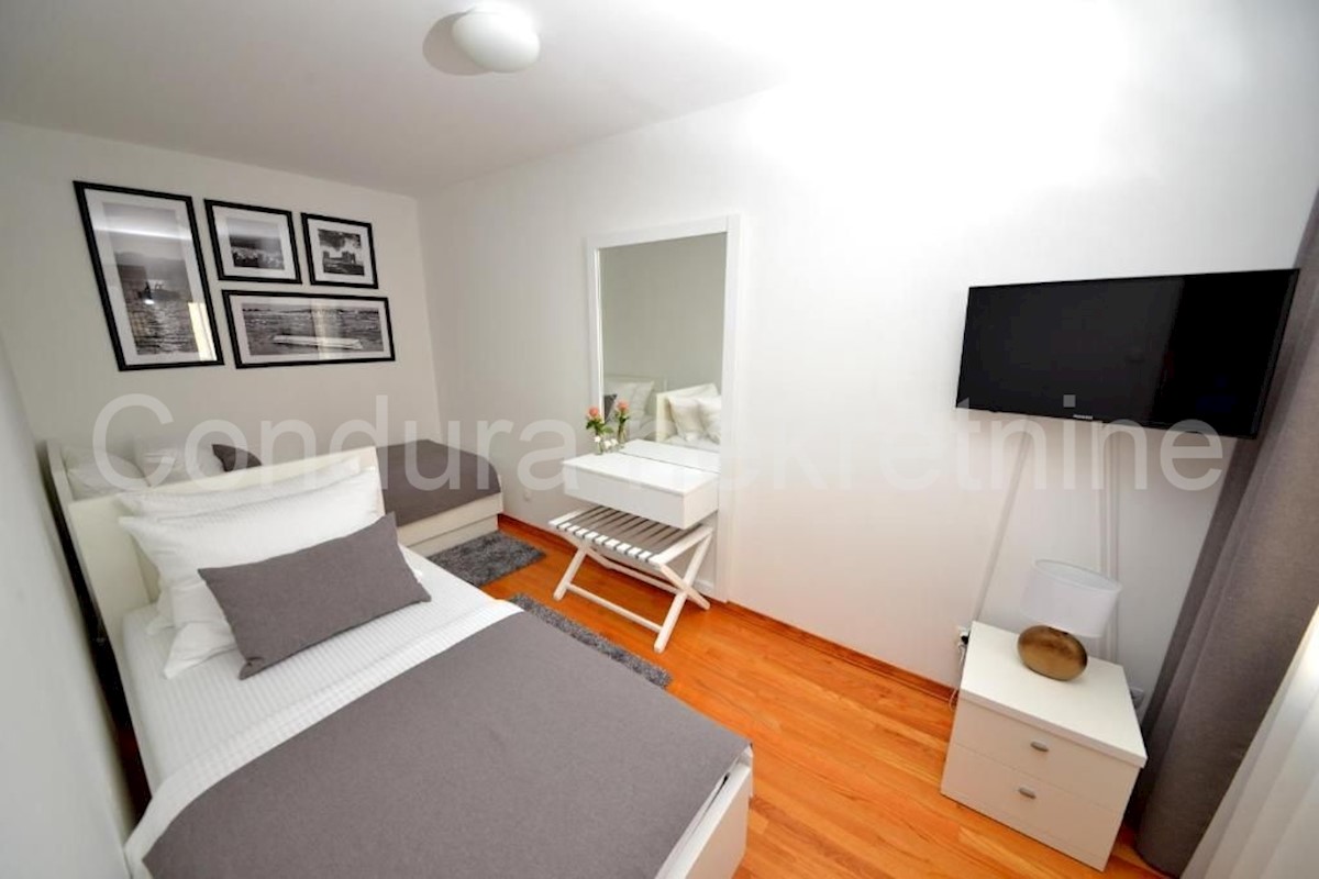 Maison À vendre - ZADARSKA  VIR 
