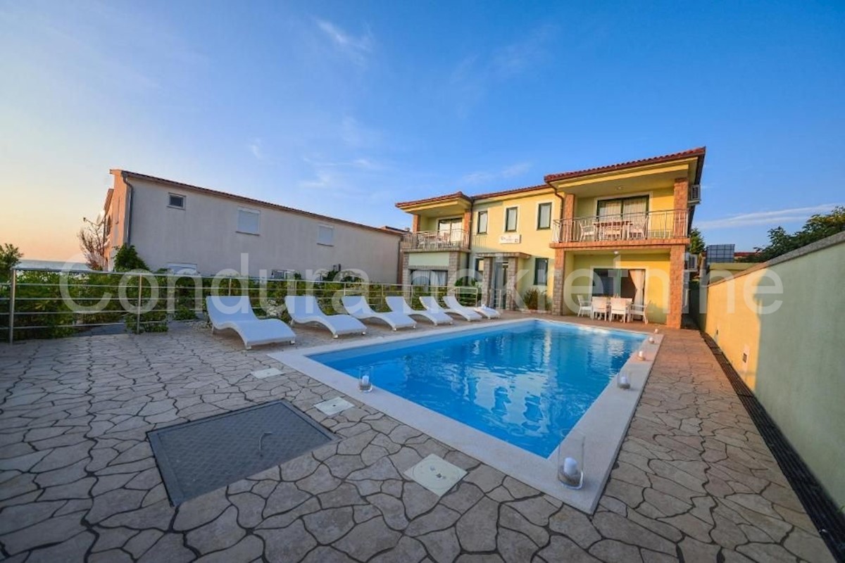Maison À vendre - ZADARSKA  VIR 