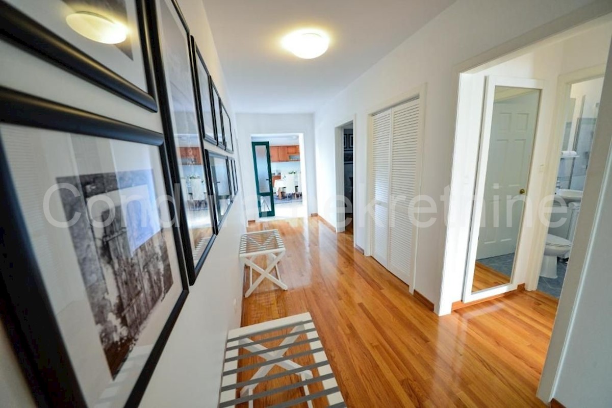 Maison À vendre - ZADARSKA  VIR 