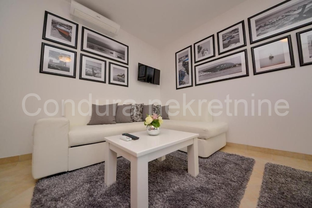 Maison À vendre - ZADARSKA  VIR 