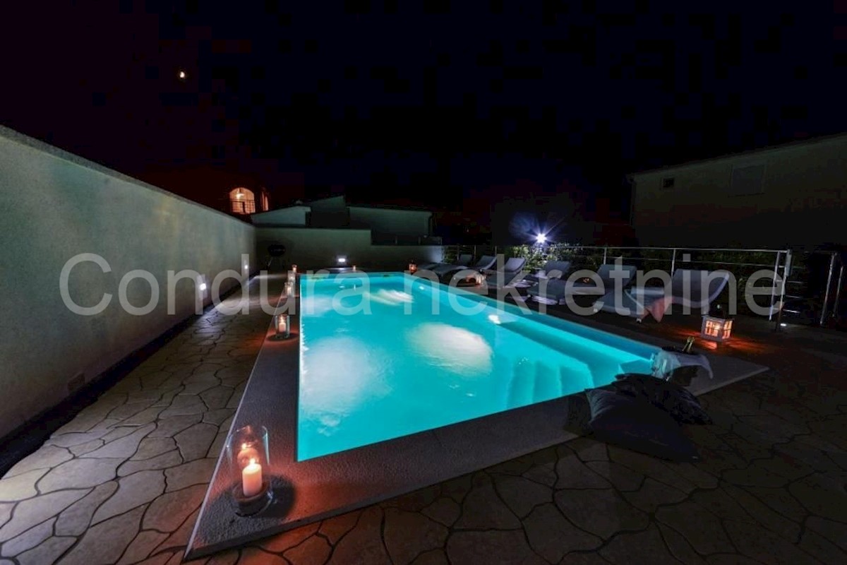Maison À vendre - ZADARSKA  VIR 
