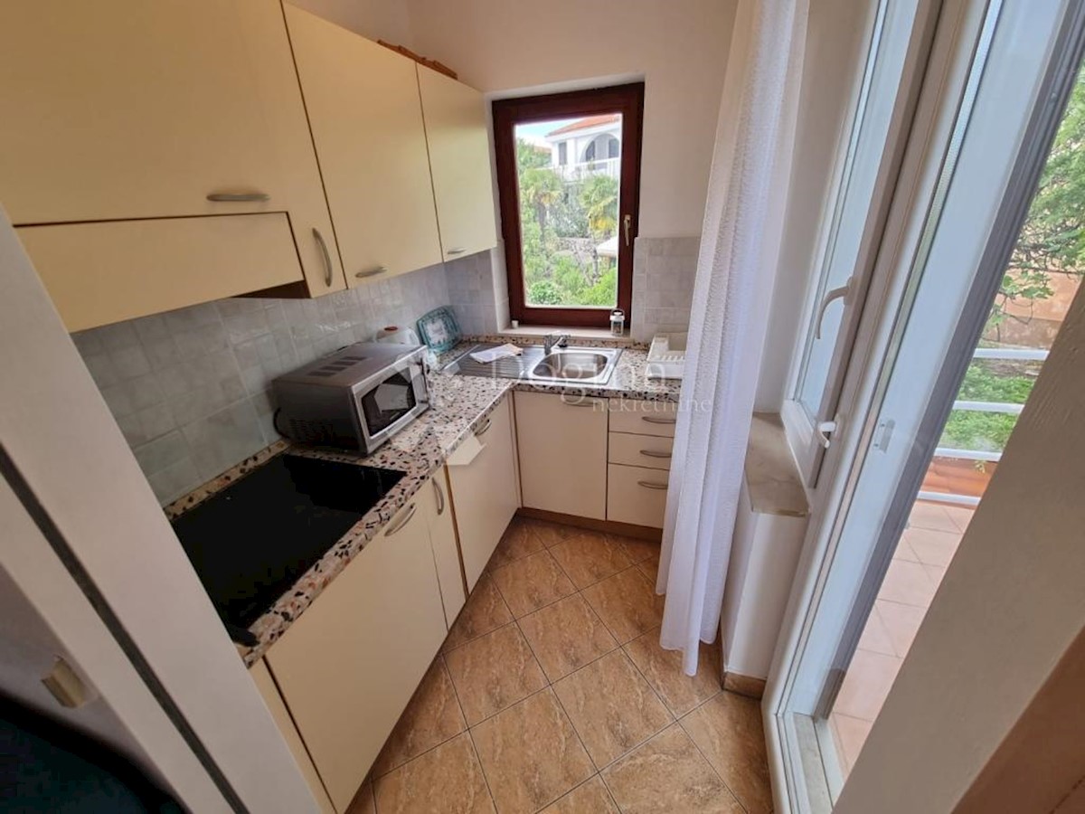 Apartma Na predaj - PRIMORSKO-GORANSKA  KRK 