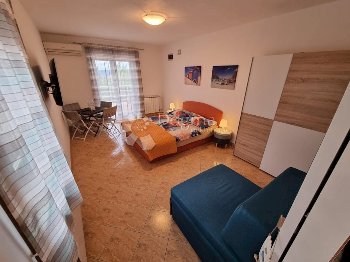 Apartma Na predaj - PRIMORSKO-GORANSKA  KRK 