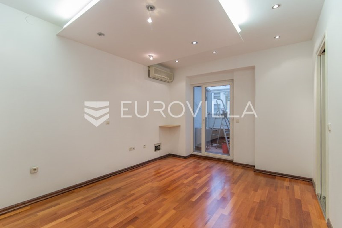 Flat For rent - GRAD ZAGREB  ZAGREB 