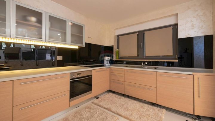 Casa In vendita - Istarska Poreč - foto 4/43
