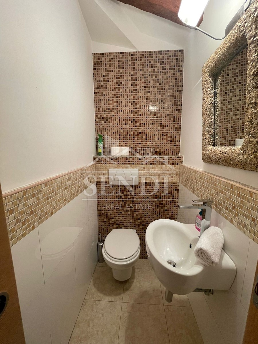 Appartamento In vendita - PRIMORSKO-GORANSKA  OPATIJA 