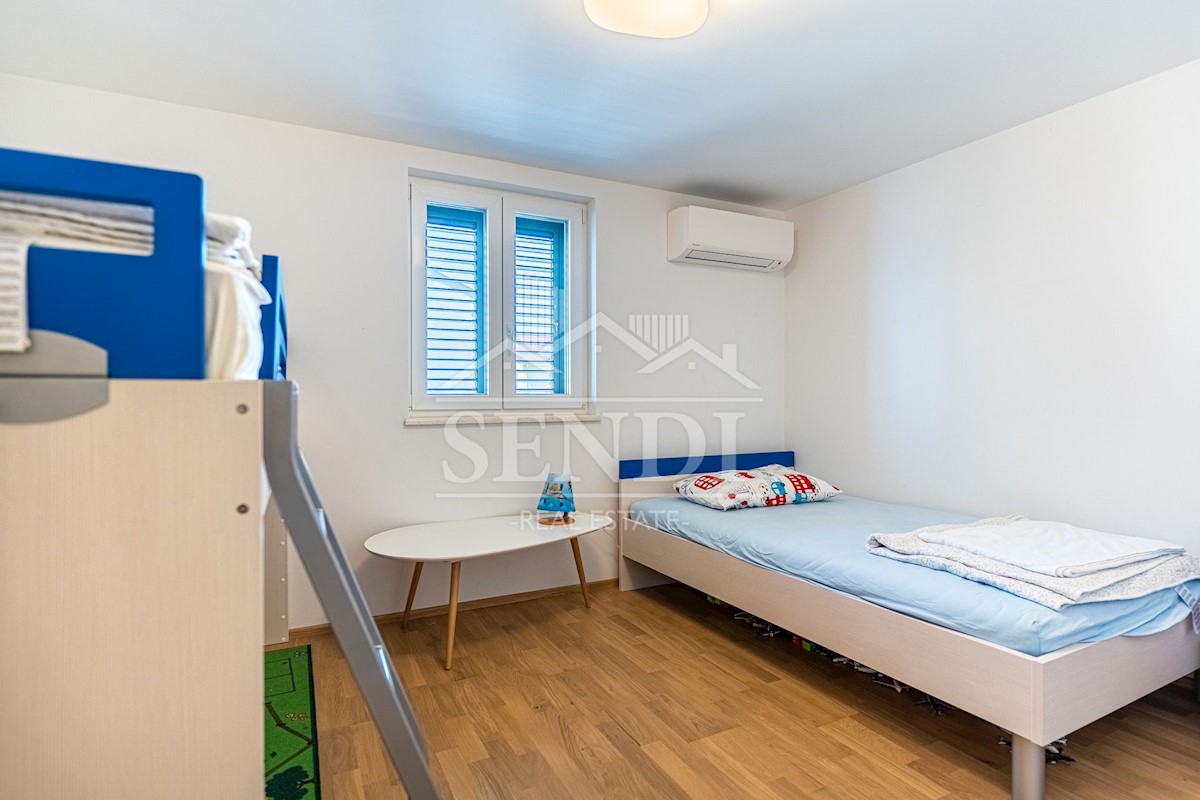 Apartmán Na prodej - PRIMORSKO-GORANSKA  CRES 