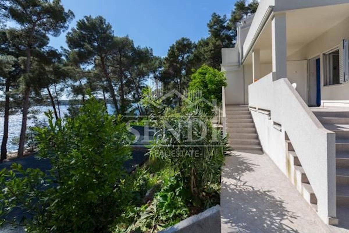 House For sale - PRIMORSKO-GORANSKA  MALI LOŠINJ 