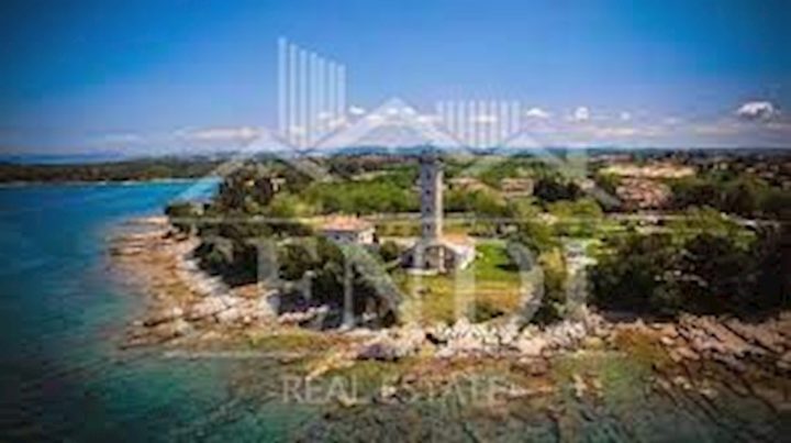 Land for sale 7898 m² – Savudrija