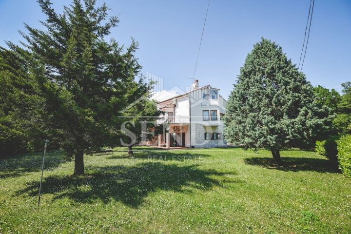 Maison à vendre 300 m² – Gornja Vežica