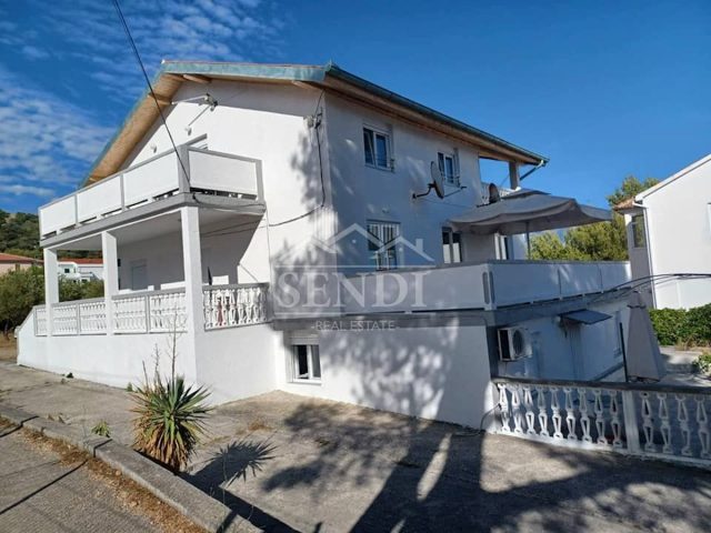 Hiša na predaj 285 m² – Barbat Na Rabu