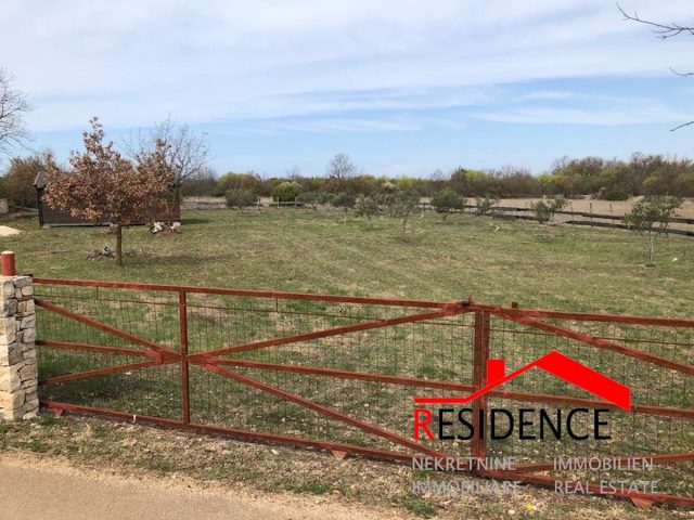 Terrain à vendre 2000 m² – Gajana