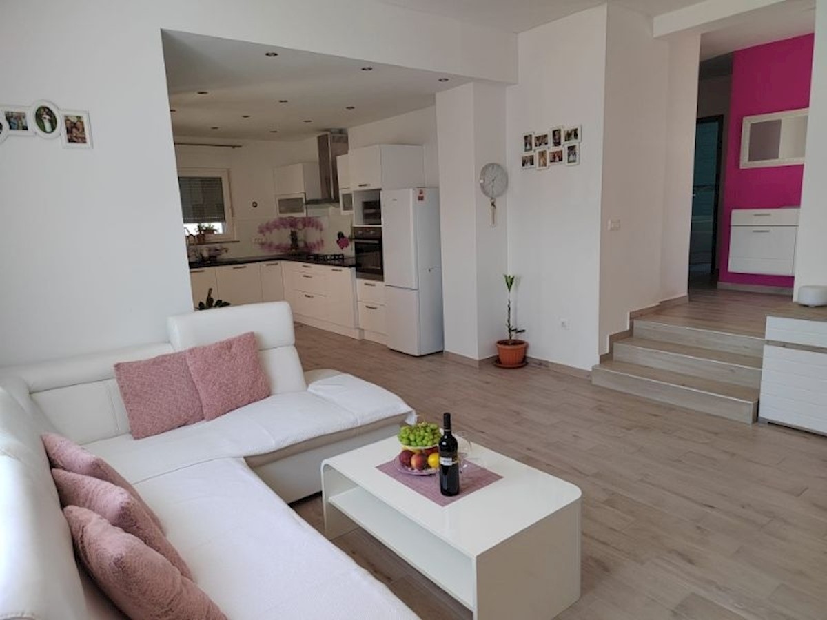 Haus Zu verkaufen - ISTARSKA  PULA 