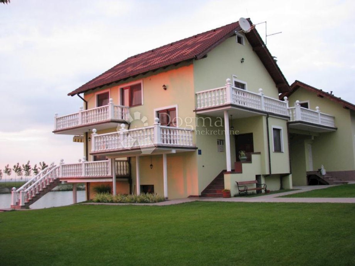 Casa In vendita - OSJEČKO-BARANJSKA  ČEMINAC 