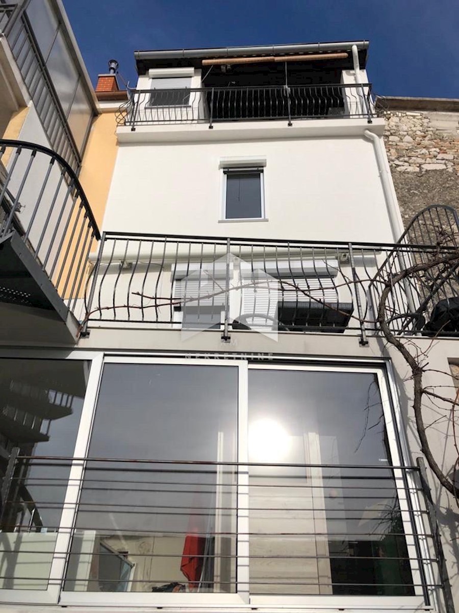 Maison À vendre - PRIMORSKO-GORANSKA  Novi Vinodolski