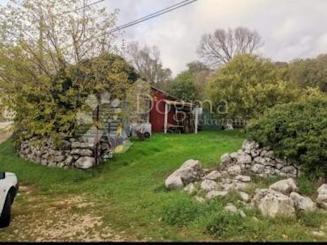 Land for sale 716 m² – Labin