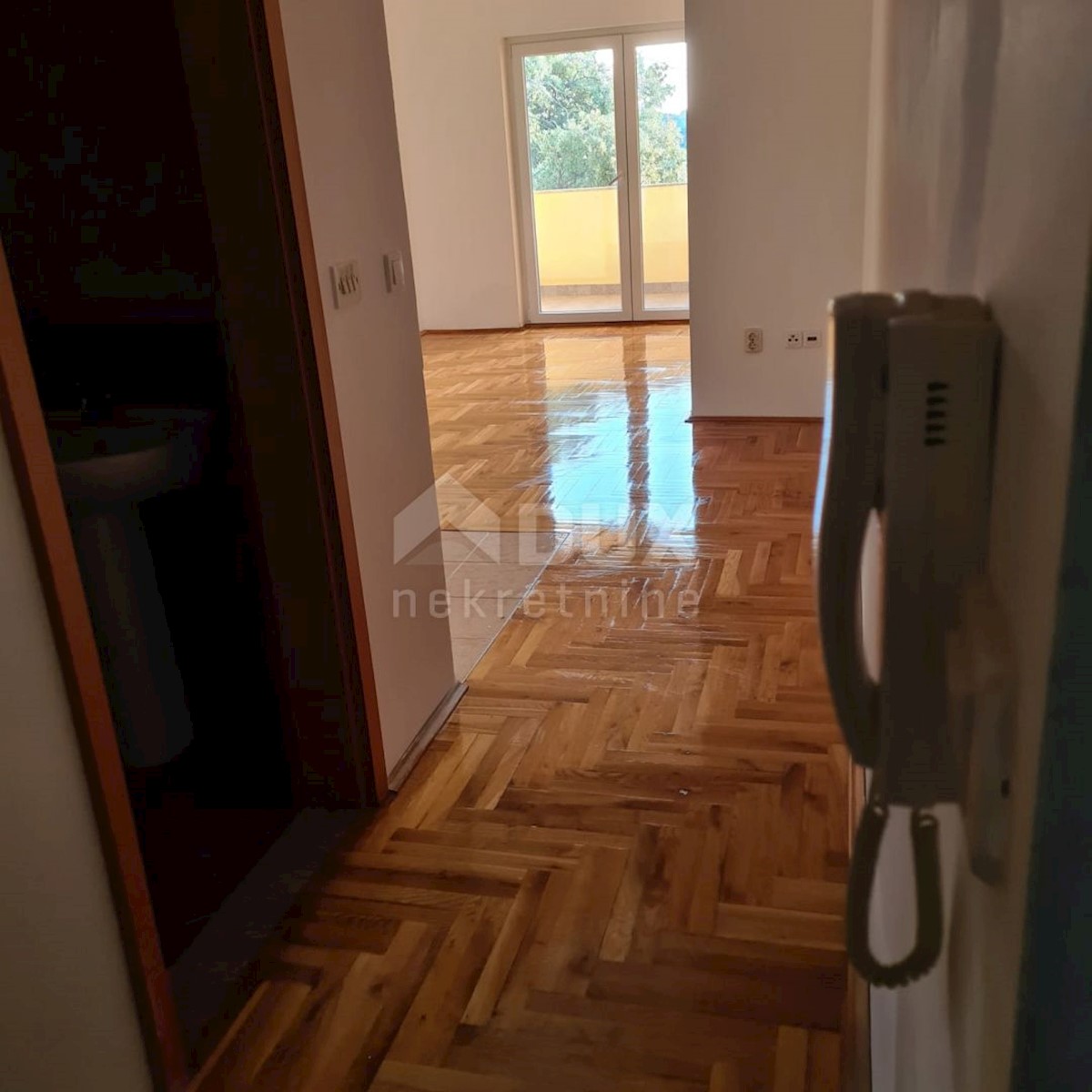 Flat For sale - PRIMORSKO-GORANSKA  RAB 