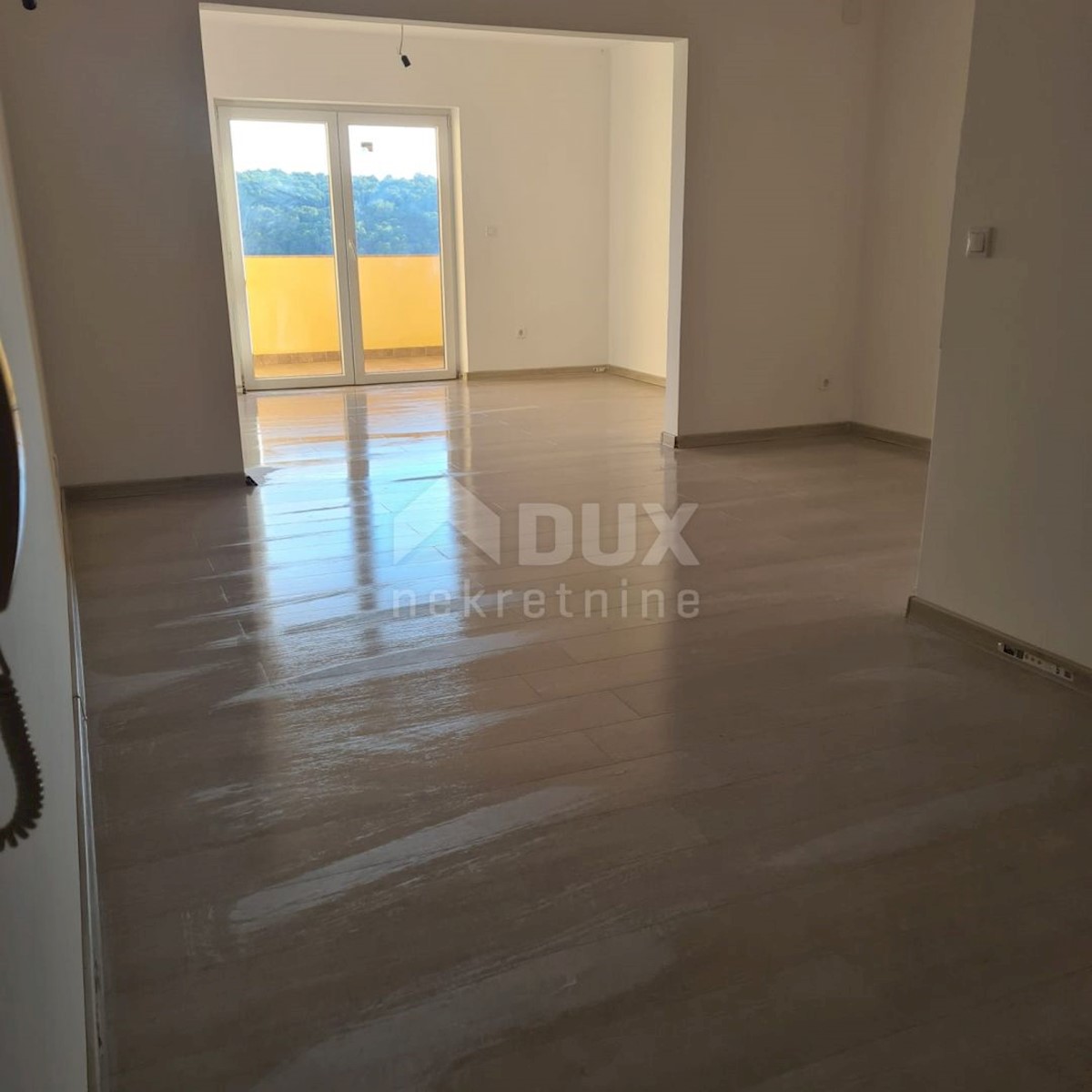 Flat For sale - PRIMORSKO-GORANSKA  RAB 