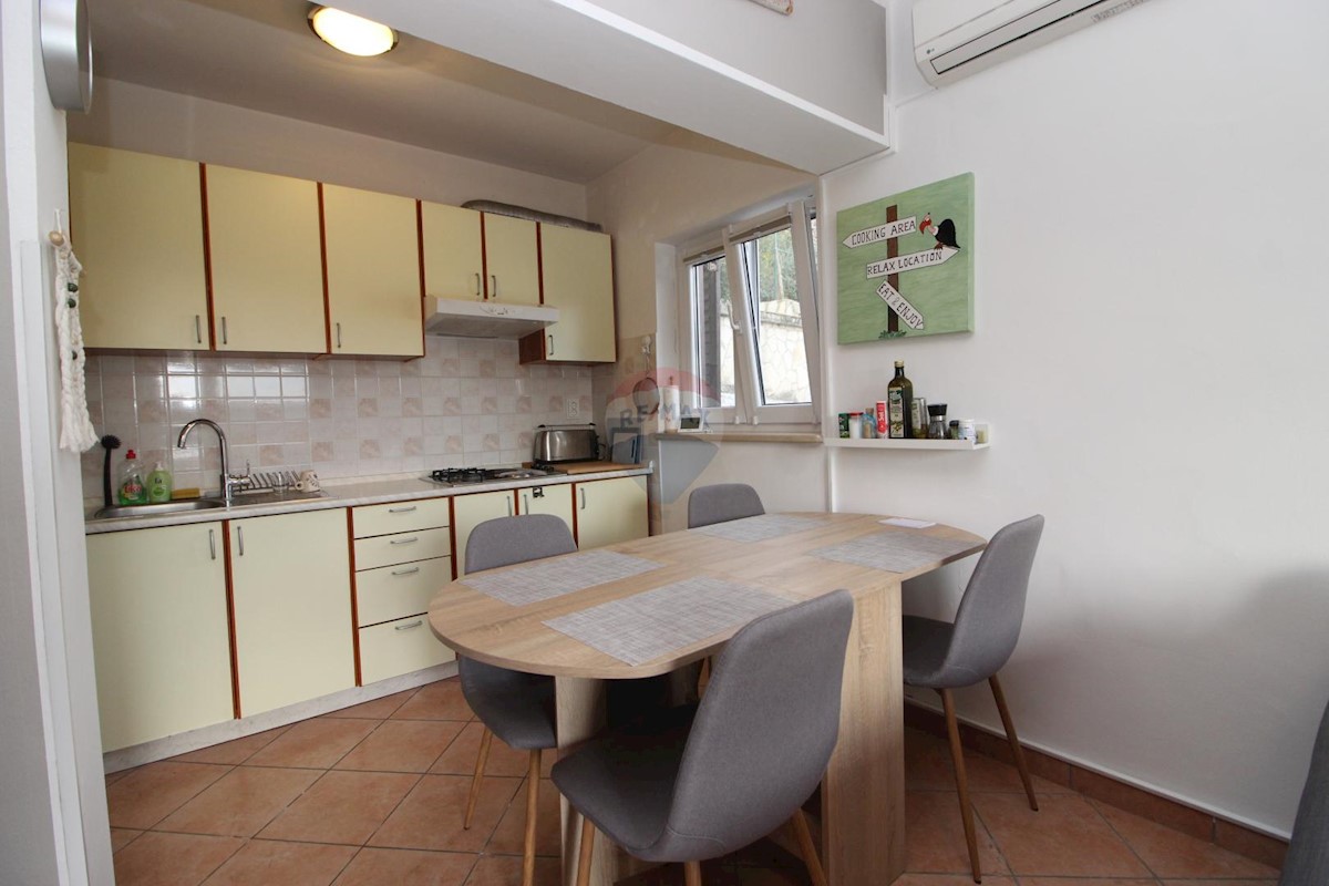 Flat For sale - ISTARSKA  MARČANA 