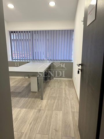 Business premises for rent 12 m² – Rijeka