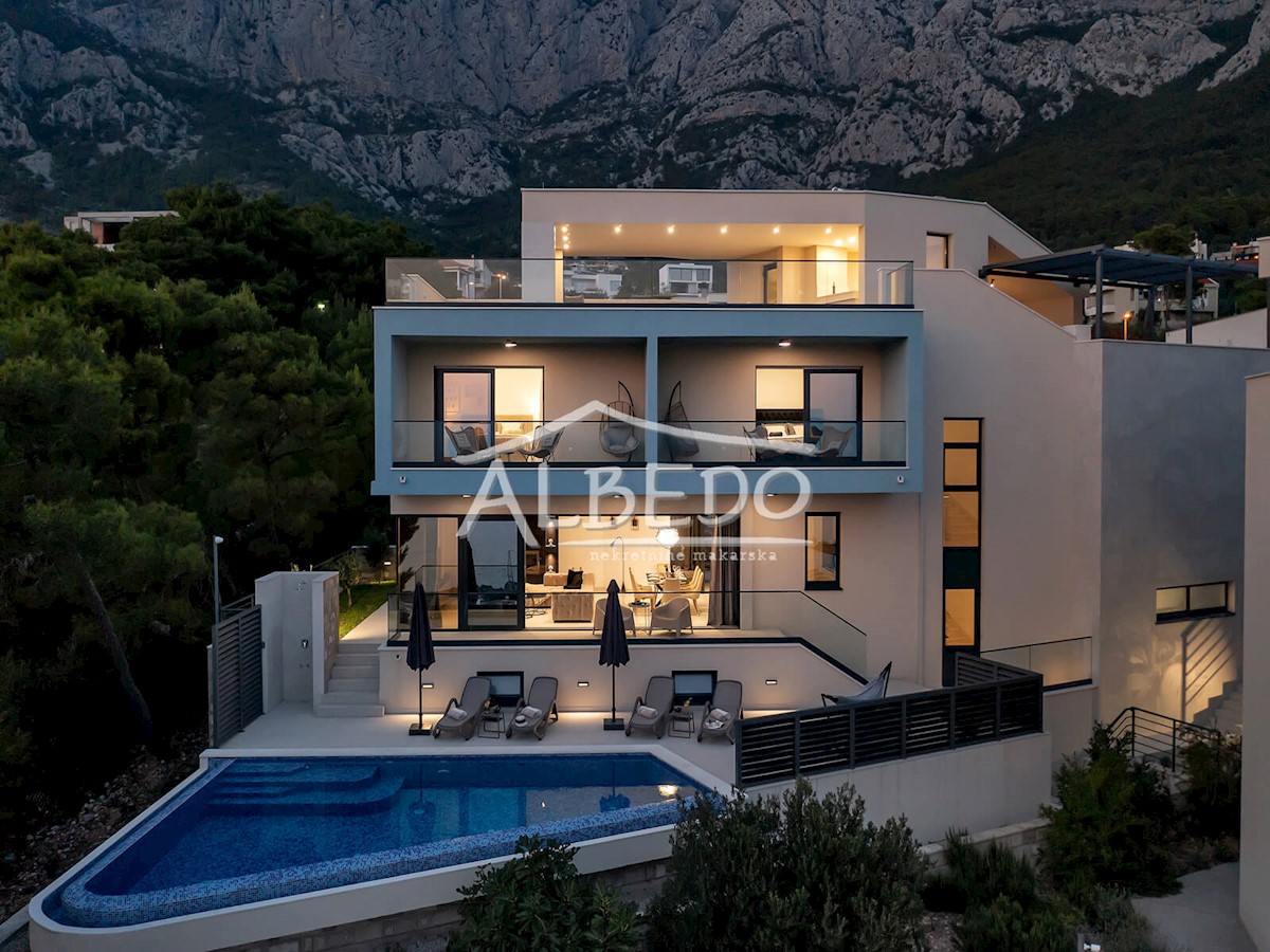 Casa In vendita - SPLITSKO-DALMATINSKA  MAKARSKA 