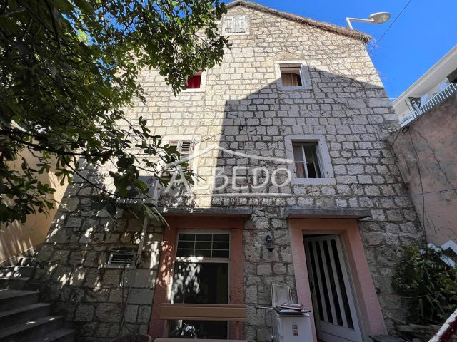 Haus zu verkaufen – Makarska