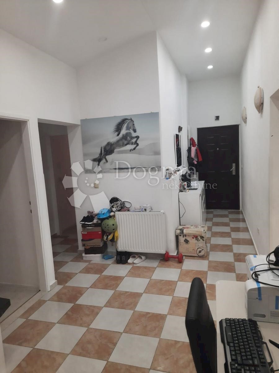 Apartmán Na predaj - SPLITSKO-DALMATINSKA  TROGIR 