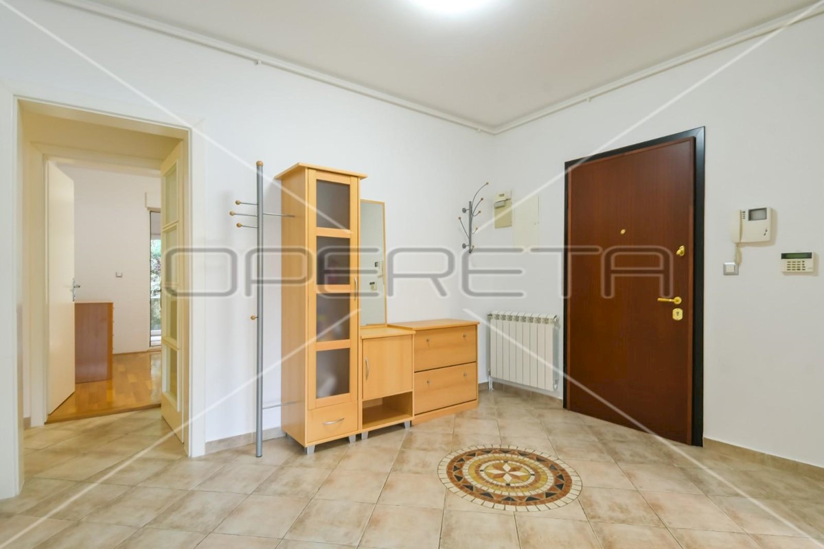 Flat For rent - GRAD ZAGREB  ZAGREB 