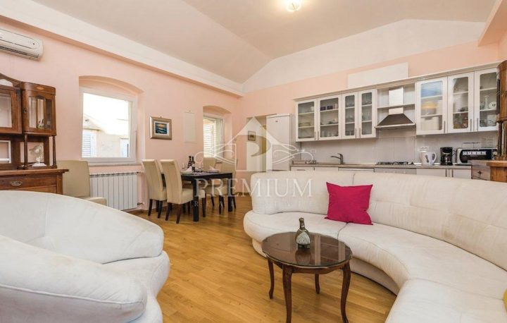 Apartma za najem 115 m² – Volosko