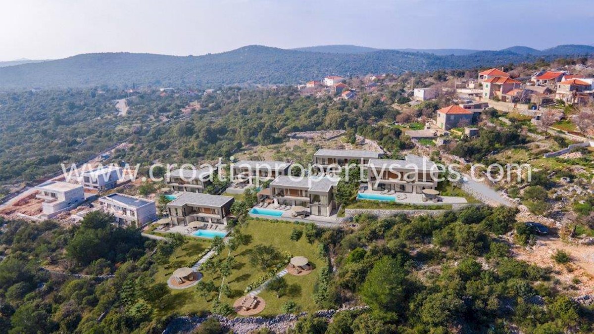 House For sale - SPLITSKO-DALMATINSKA  TROGIR 