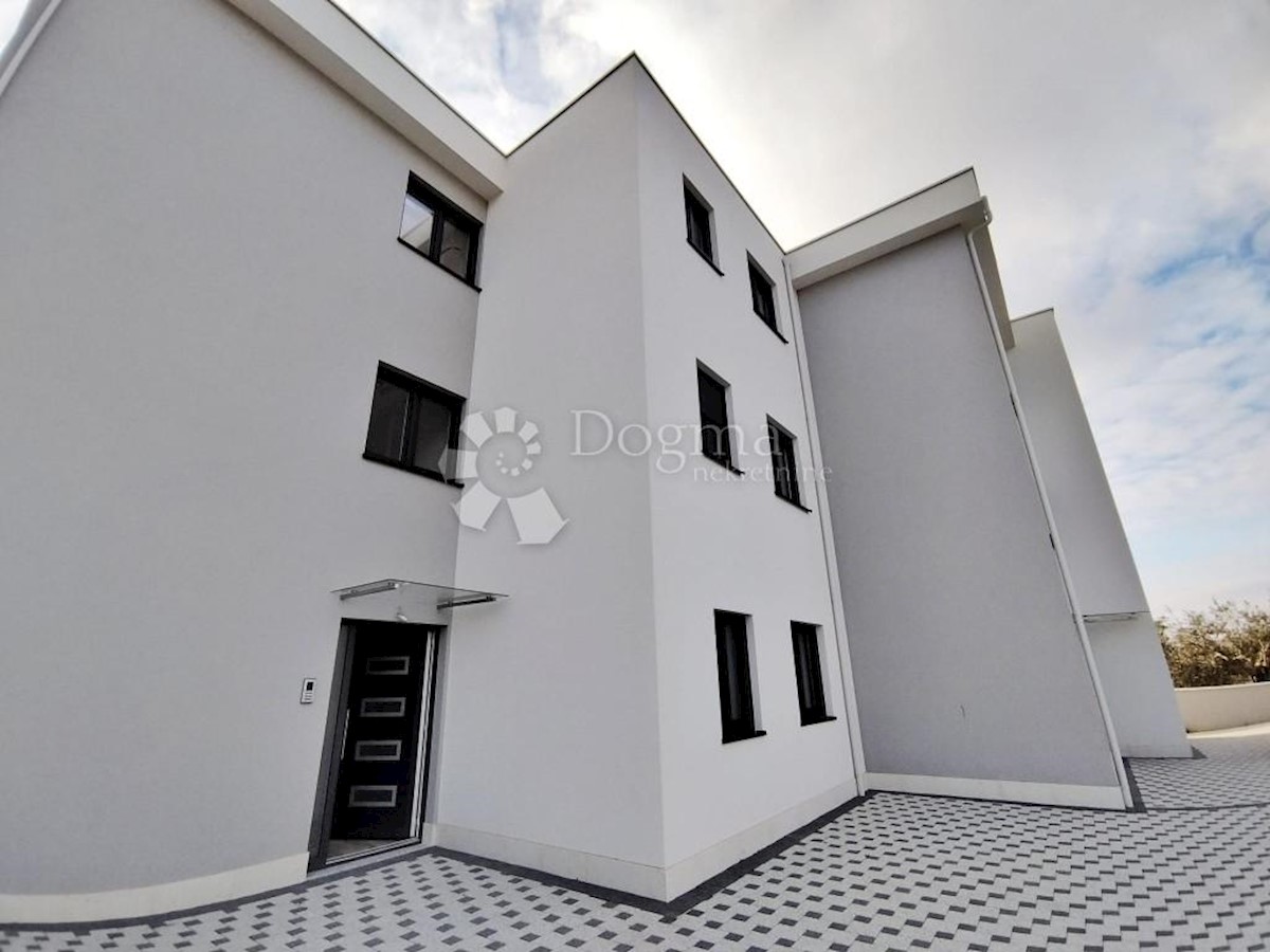 Apartmán Na predaj - ŠIBENSKO-KNINSKA  PRIMOŠTEN 