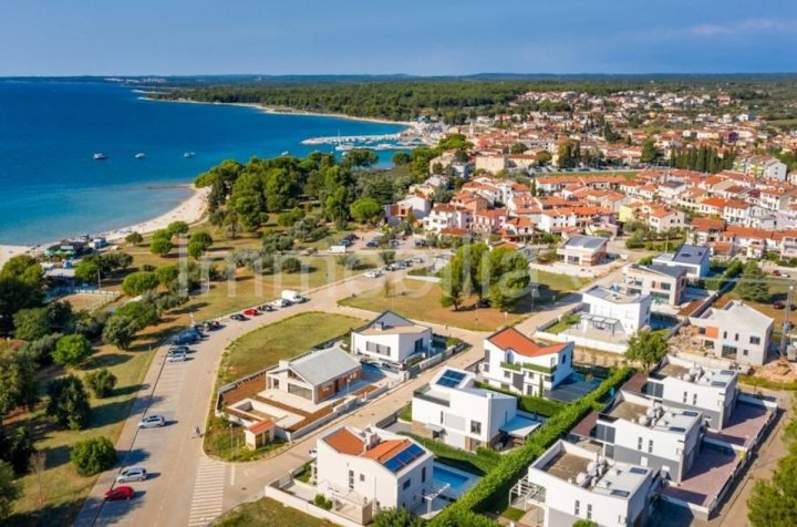 Maison à vendre 300 m² – Fažana