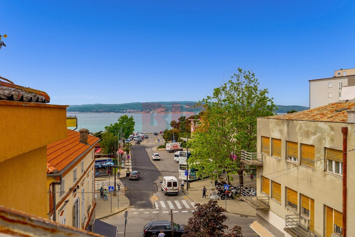 Stan Na prodaju - PRIMORSKO-GORANSKA  CRIKVENICA 