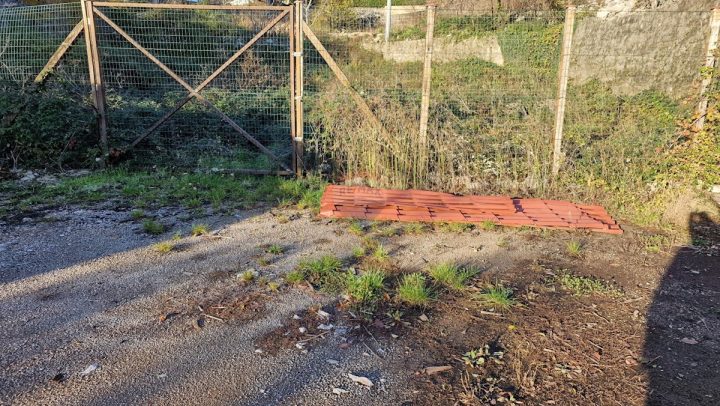 Land for sale 1400 m² – Zamet