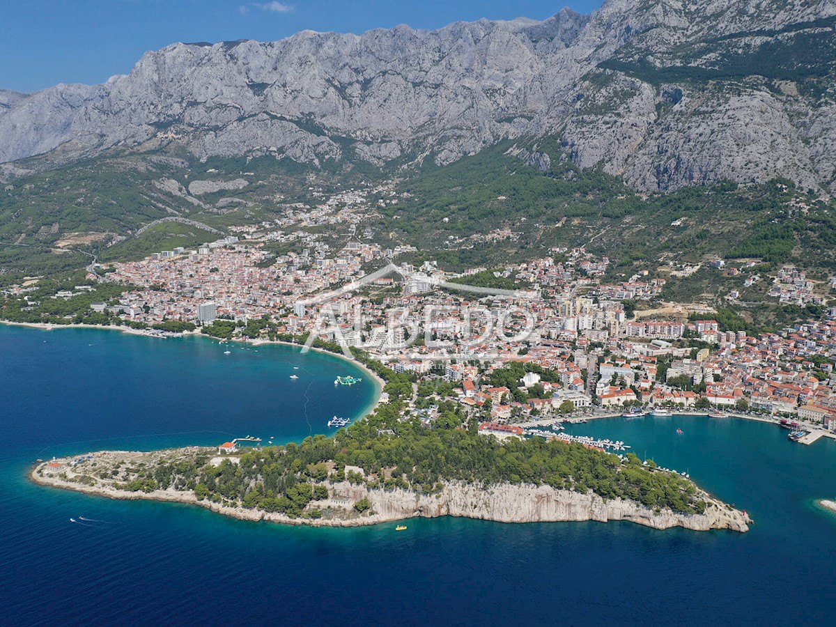 Działka Na sprzedaż - SPLITSKO-DALMATINSKA  MAKARSKA 