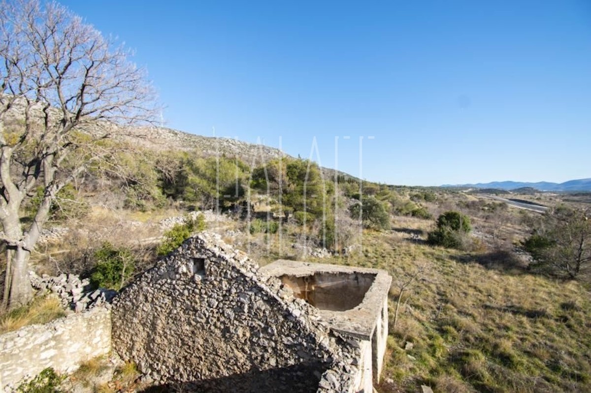 Kuća Na prodaju - ŠIBENSKO-KNINSKA  ŠIBENIK 