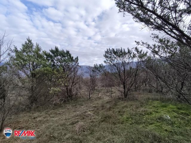 Zemljište na prodaju 15282 m² – Kršan