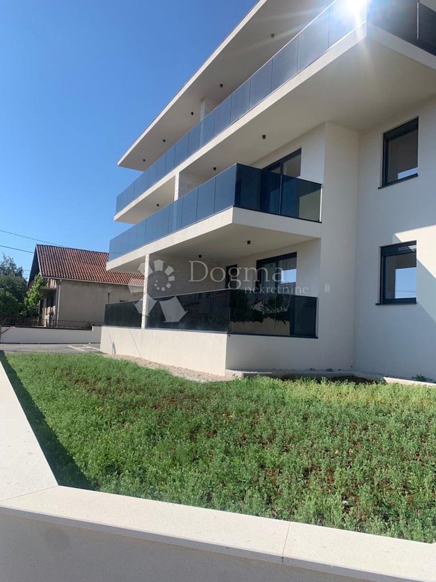 Flat For sale - ŠIBENSKO-KNINSKA  VODICE 