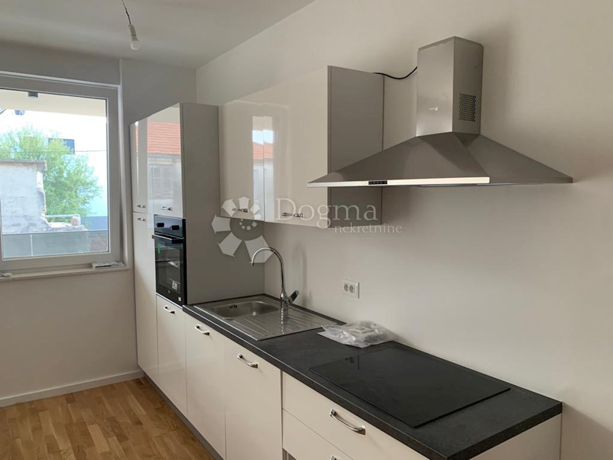 Flat For sale - ŠIBENSKO-KNINSKA  VODICE 
