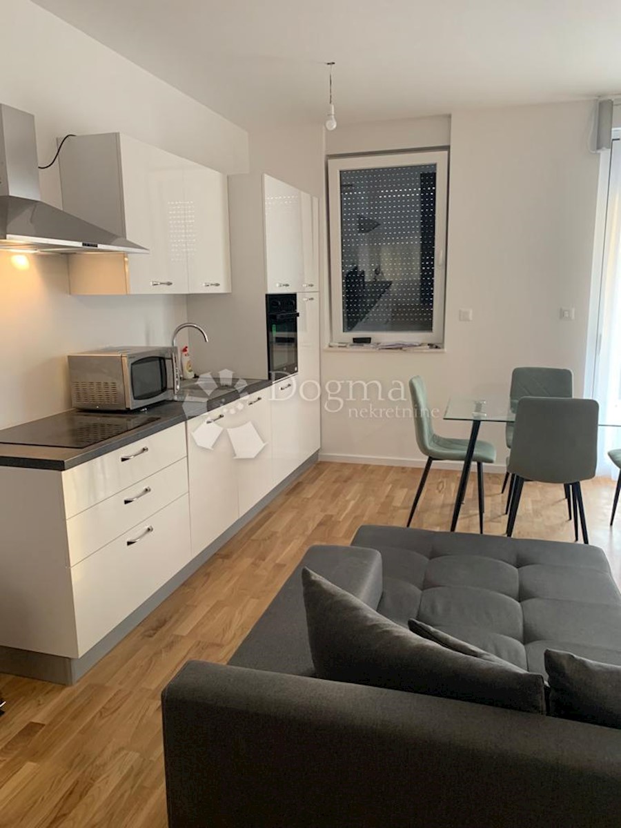Flat For sale - ŠIBENSKO-KNINSKA  VODICE 