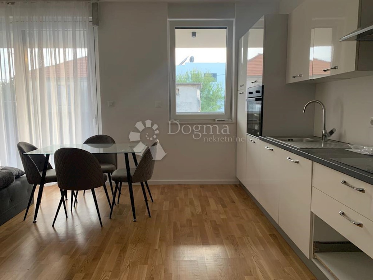 Flat For sale - ŠIBENSKO-KNINSKA  VODICE 